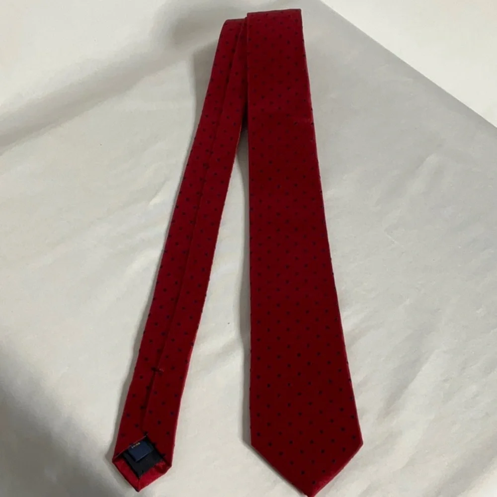 Brooks Brothers Red Silk Tie with Navy Dots 100% Silk Size Youth NWOT